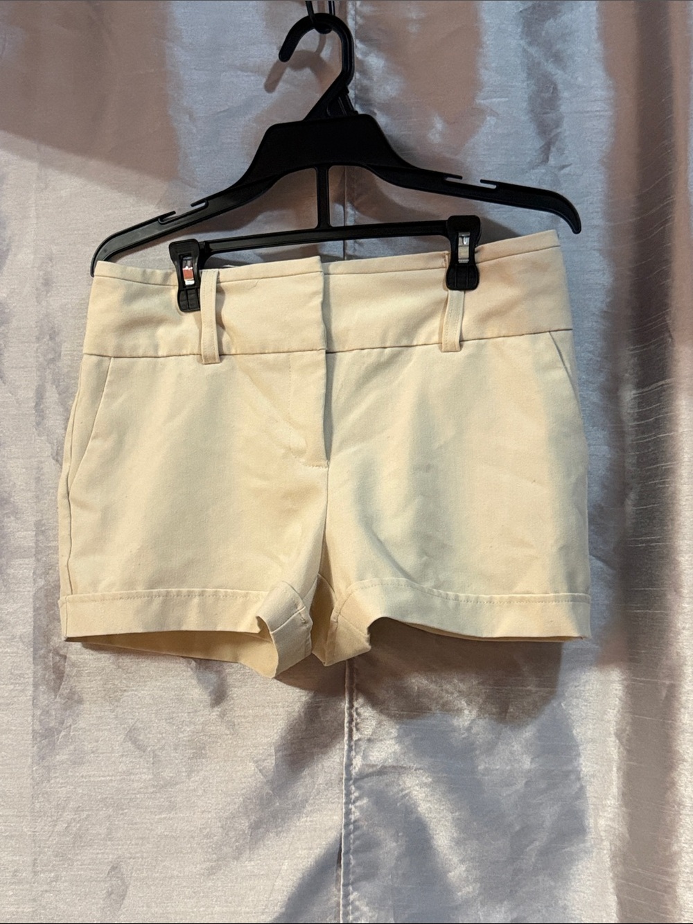 Stoosh Cream Tailored Bermuda Shorts